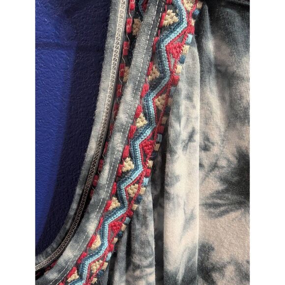 Sz 00 Torrid Embroidered Tie Dye Tank - Picture 3 of 7